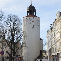 Dicker Turm