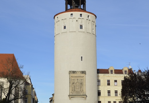 Dicker Turm