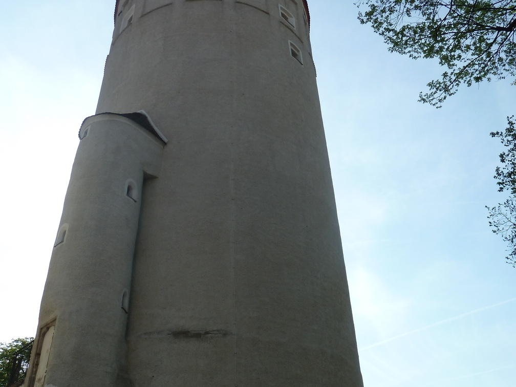 Dicker Turm