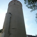 Dicker Turm