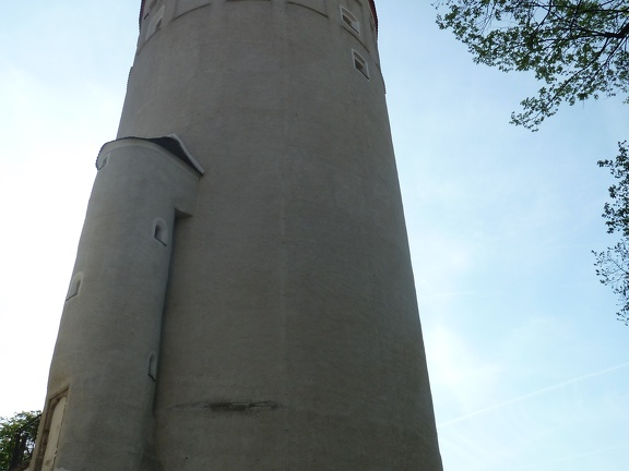 Dicker Turm